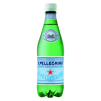 Agua con gas San Pellegrino